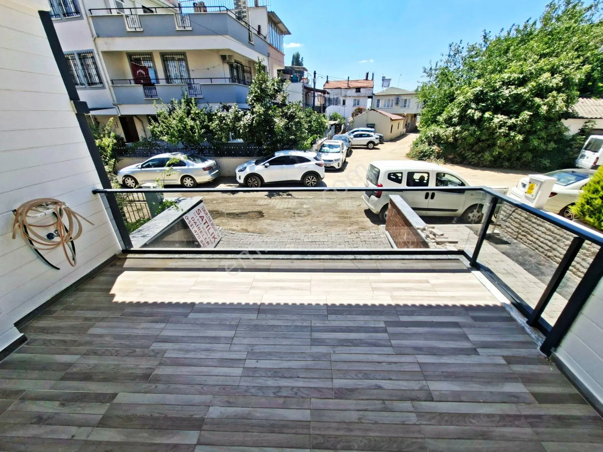 Aktif'ten Akçay Merkez'de Satılık Müstakil Tadında Denize Yakın Lüx 2+1 Daire — fotoğraf 3