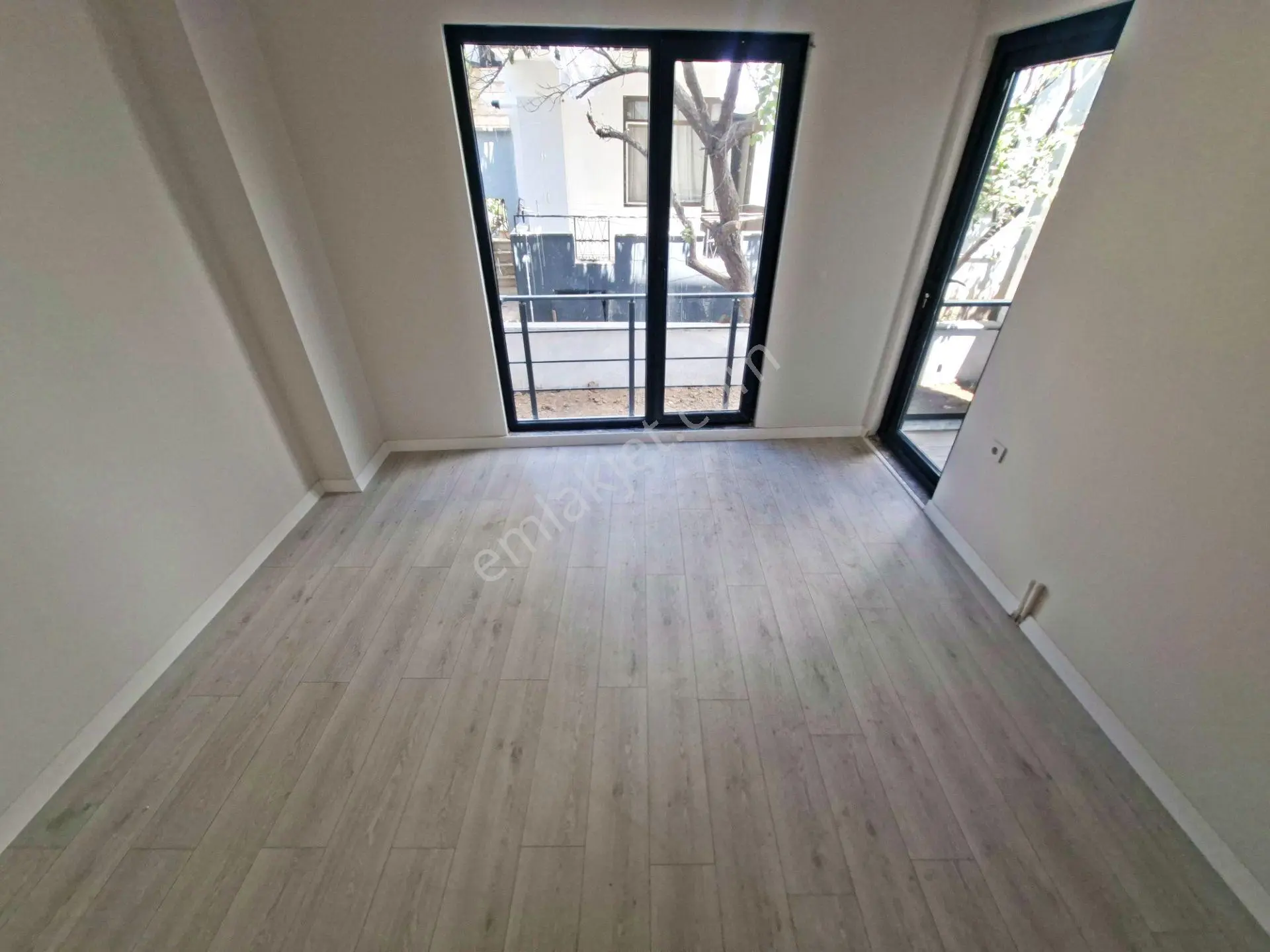 Aktif'ten Akçay Merkez'de Satılık Müstakil Tadında Denize Yakın Lüx 2+1 Daire — fotoğraf 27