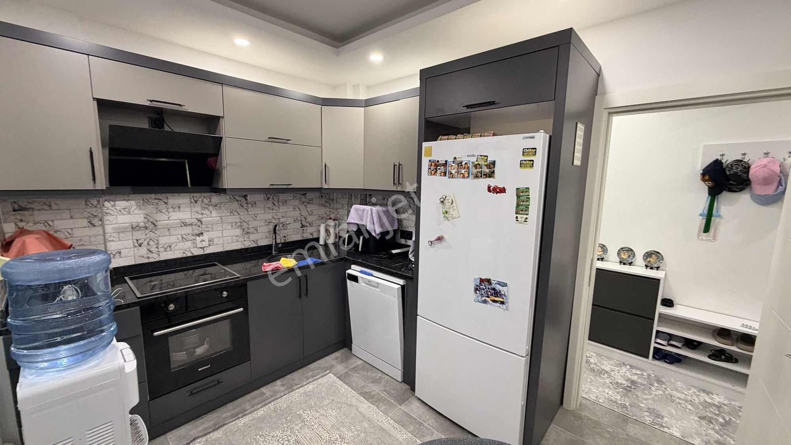 Sarılarda 1,5+1 *ayrı Mutfak*cam Balkon*satılık Daire — fotoğraf 3