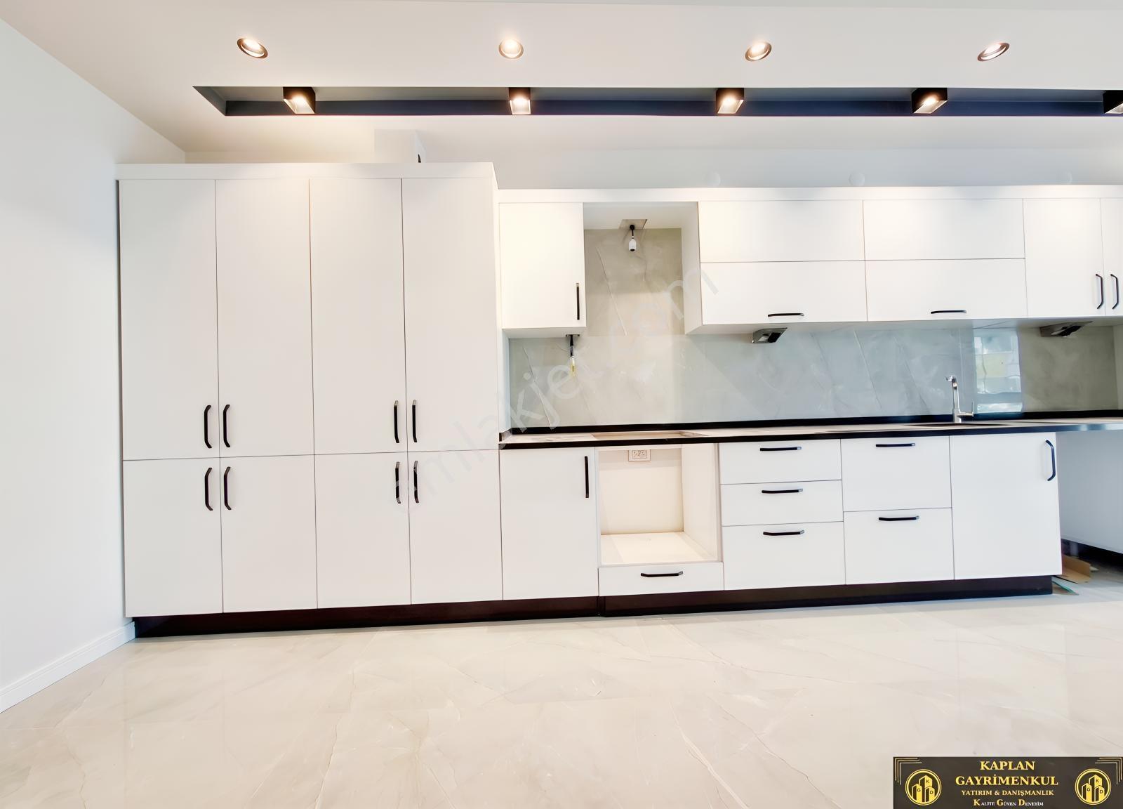 Çamlıca Mh. Kapalı Pazar Yakını 3+1 157 M² Satılık Lüks Daire — fotoğraf 8