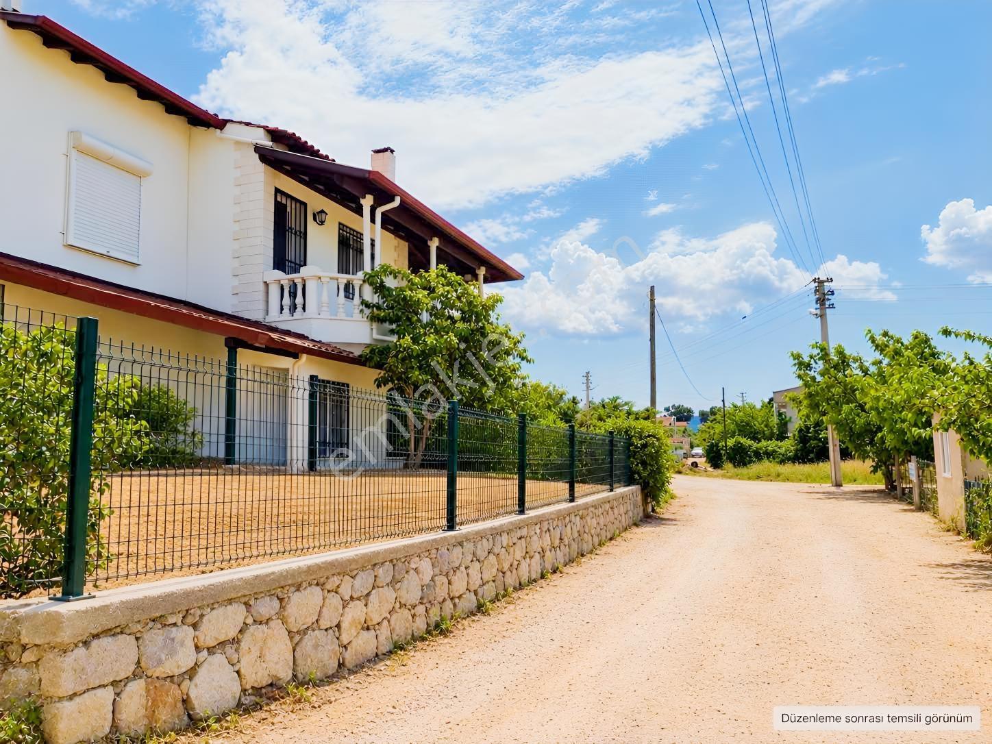 Urla Torasan'da Kıyıya Yakın 15/30 Villa İmarlı Arsa — fotoğraf 4