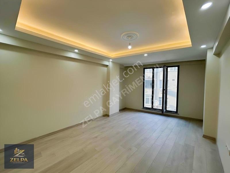 Zelpa Gayrimenkul'den Uğurmumcu Mah.de Satılık 2+1 Daire — fotoğraf 2