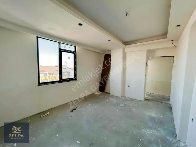 Zelpa Gayrimenkul'den Malkoçoğlu Mah.de Satılık 2+1 Daire — fotoğraf 3