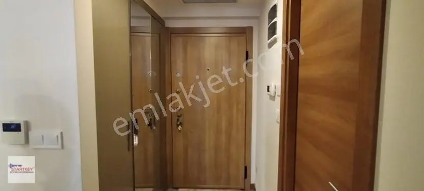 Çiğli Marka 333 Sitesi Havuz Cepheli Satılık 1+1 Daire — fotoğraf 13