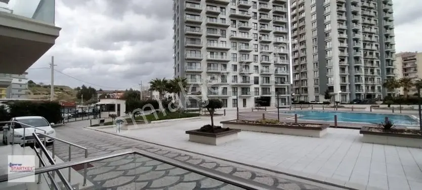 Çiğli Marka 333 Sitesi Havuz Cepheli Satılık 1+1 Daire — fotoğraf 22