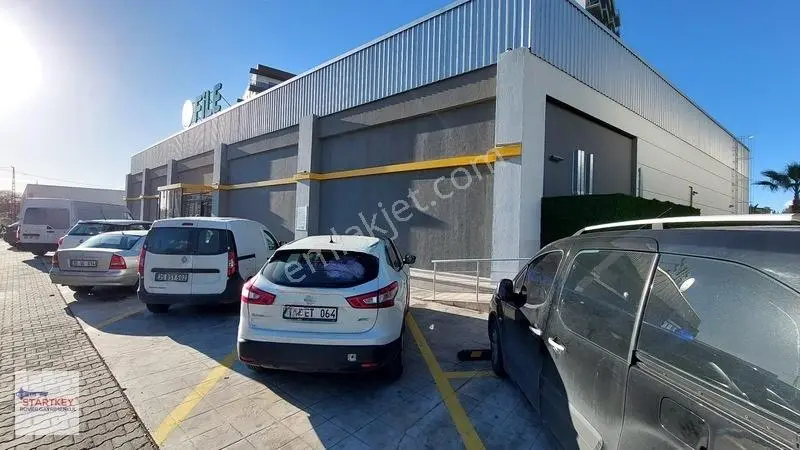 Çiğli Marka 333 Sitesi Havuz Cepheli Satılık 1+1 Daire — fotoğraf 28