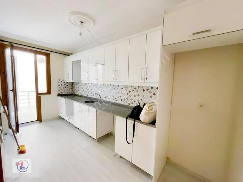 Mertcan'Dan Kavakpınar Mah.İskanlı Cadde Üzeri Teraslı 2+1 Daire