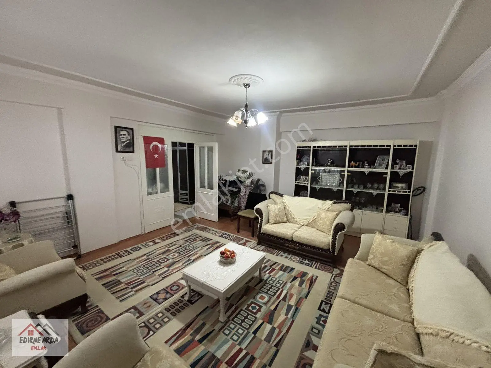 Arda Emlak Ofisin’den Cumartesi Pazarı Yakını Ara Kat Kapalı Balkonlu Daire — fotoğraf 7