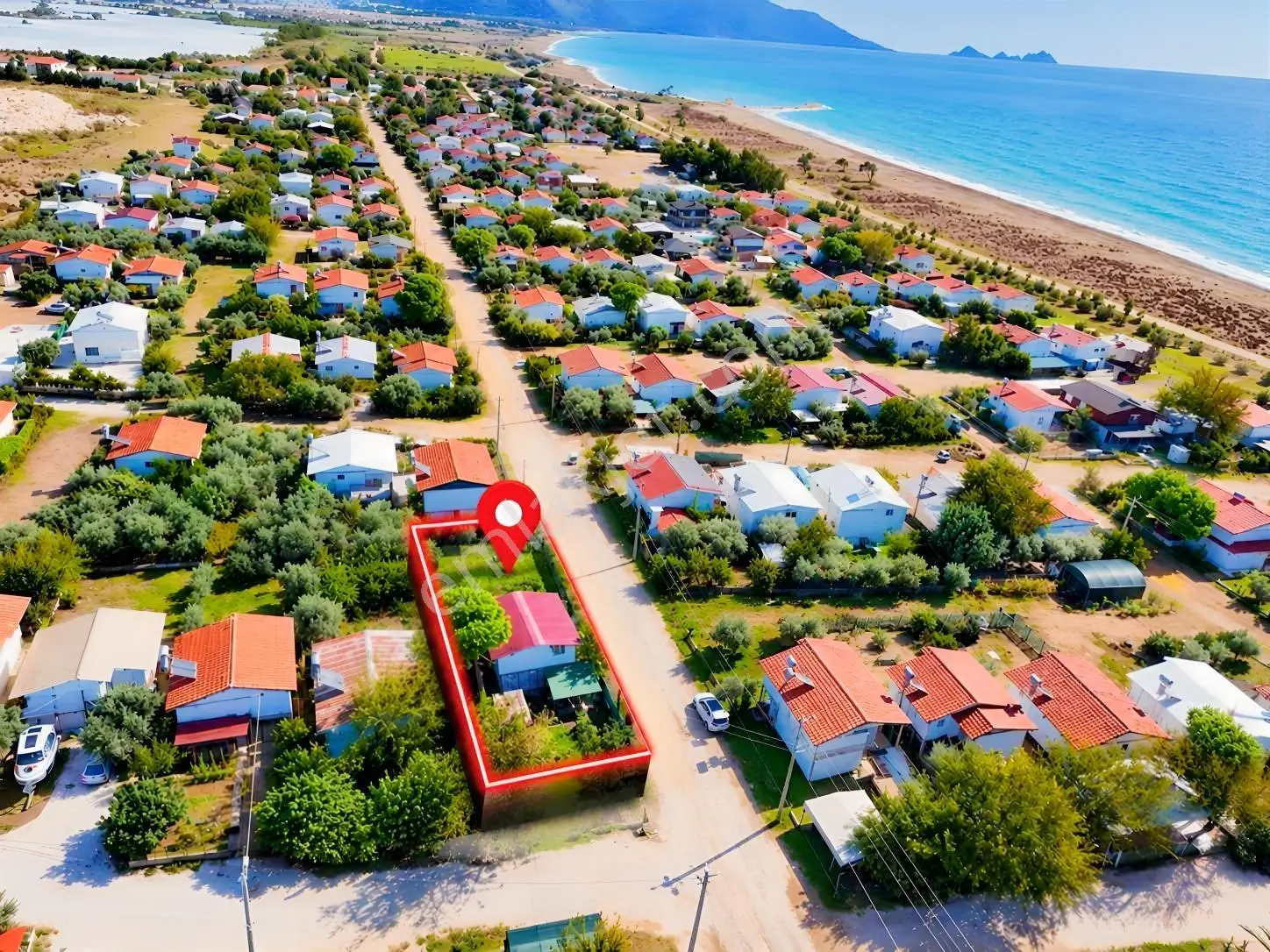 Kumluca Sahilinde Denizle İçiçe Satılık Yazlık Denızobası — fotoğraf 3