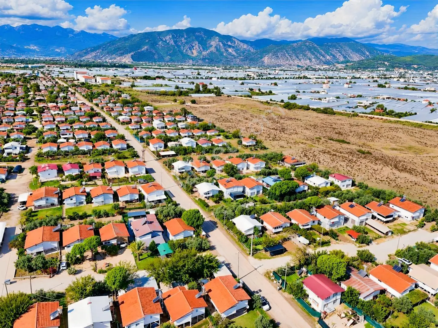 Kumluca Sahilinde Denizle İçiçe Satılık Yazlık Denızobası — fotoğraf 30