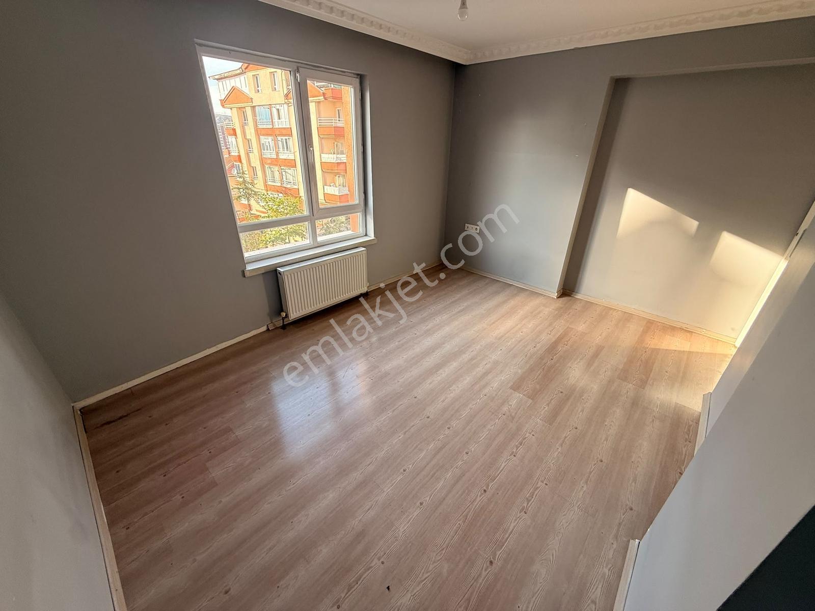 Keçiörende 3+1 Genişkulanişlı Köşe Başi Cadde Yanı İskanlı Daire — fotoğraf 13