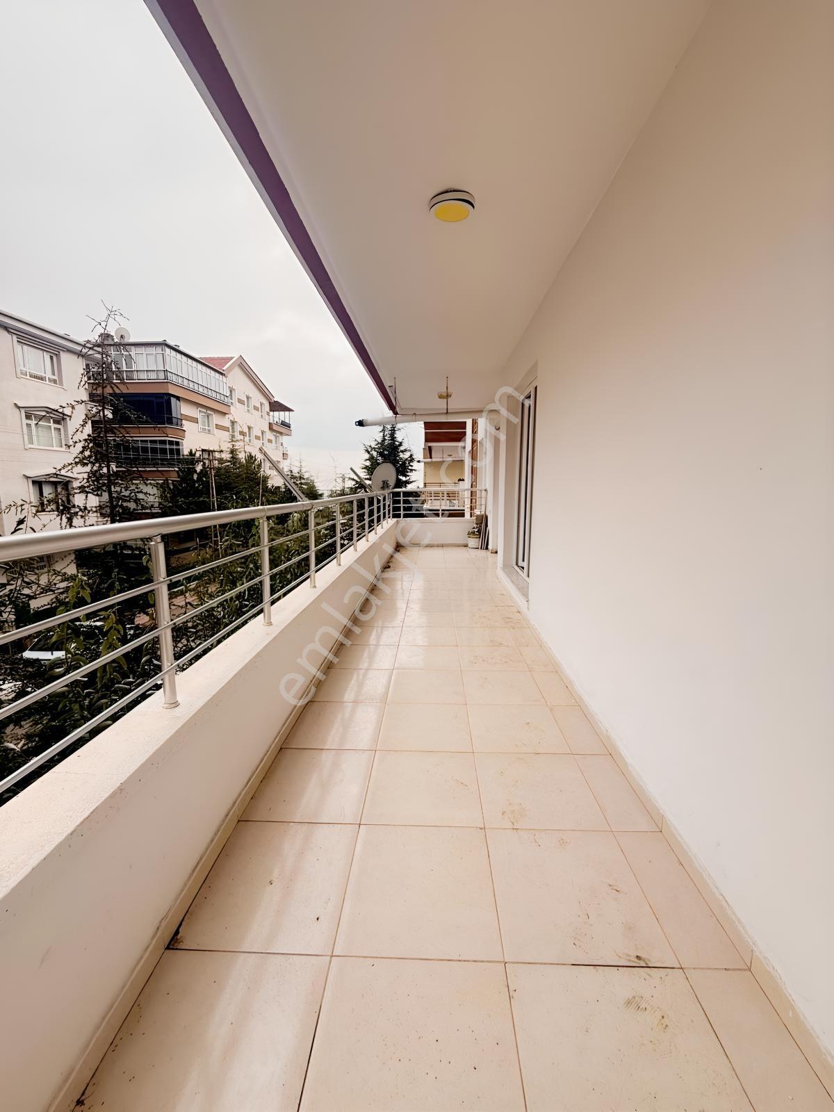 Keçiörende 3+1 Genişkulanişlı Köşe Başi Cadde Yanı İskanlı Daire — fotoğraf 16