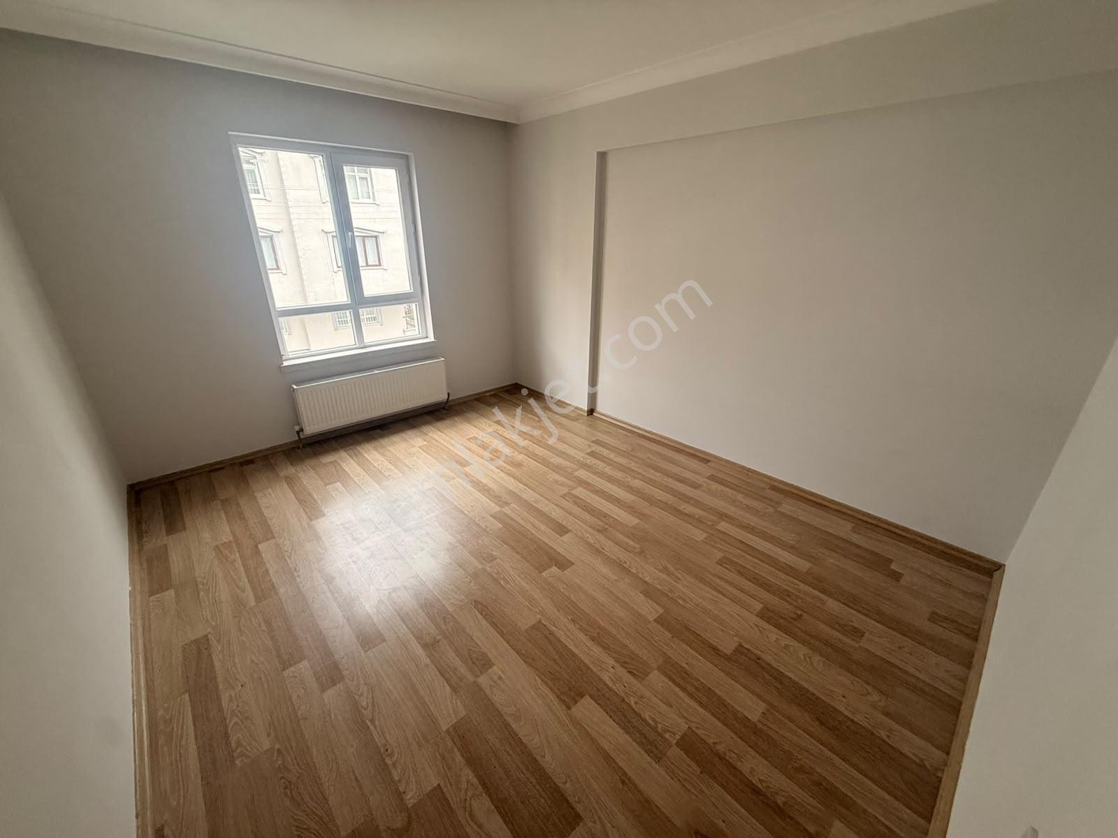 Keçiörende 3+1 Genişkulanişlı Köşe Başi Cadde Yanı İskanlı Daire — fotoğraf 30