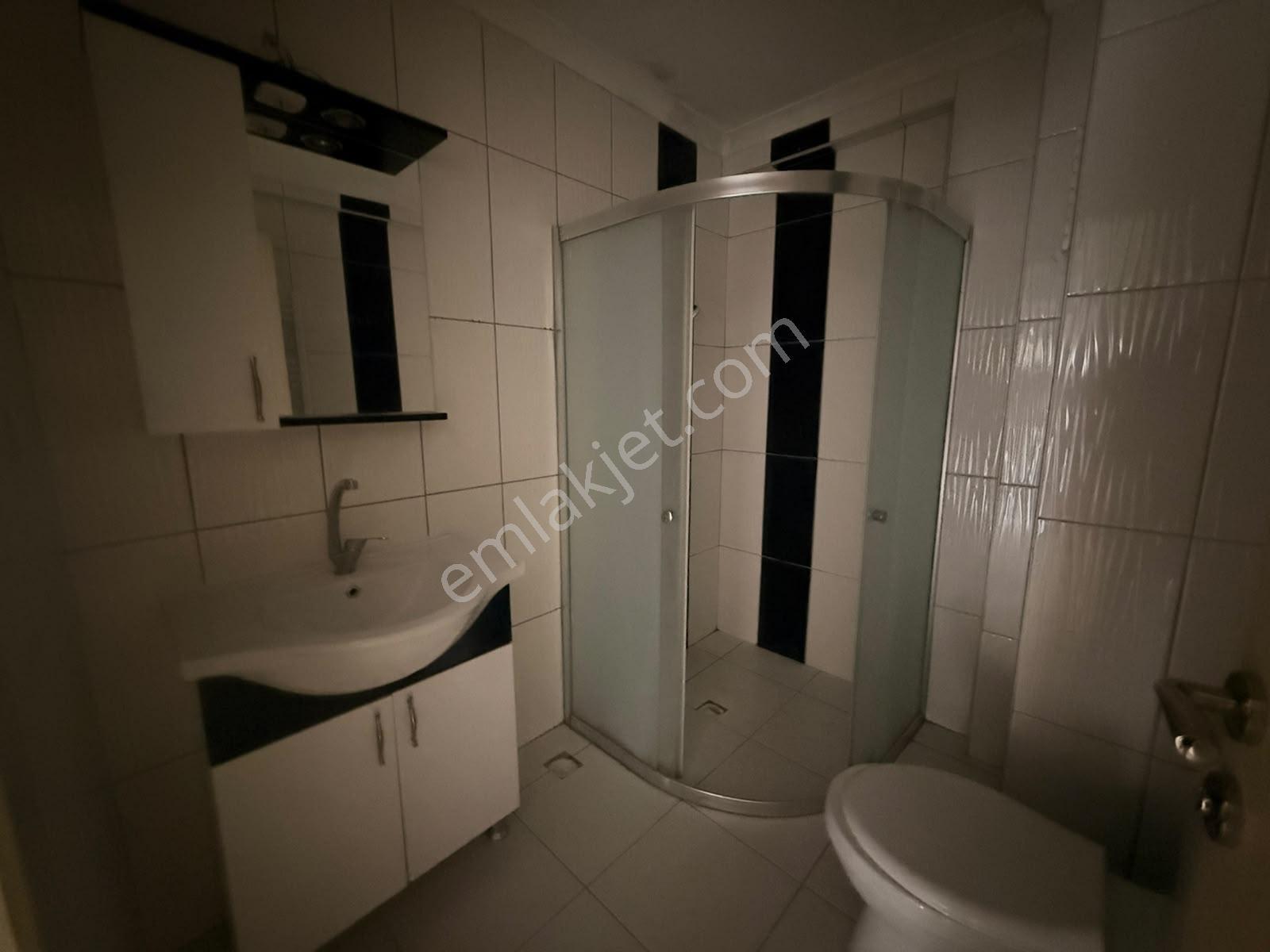 Keçiörende 3+1 Genişkulanişlı Köşe Başi Cadde Yanı İskanlı Daire — fotoğraf 31
