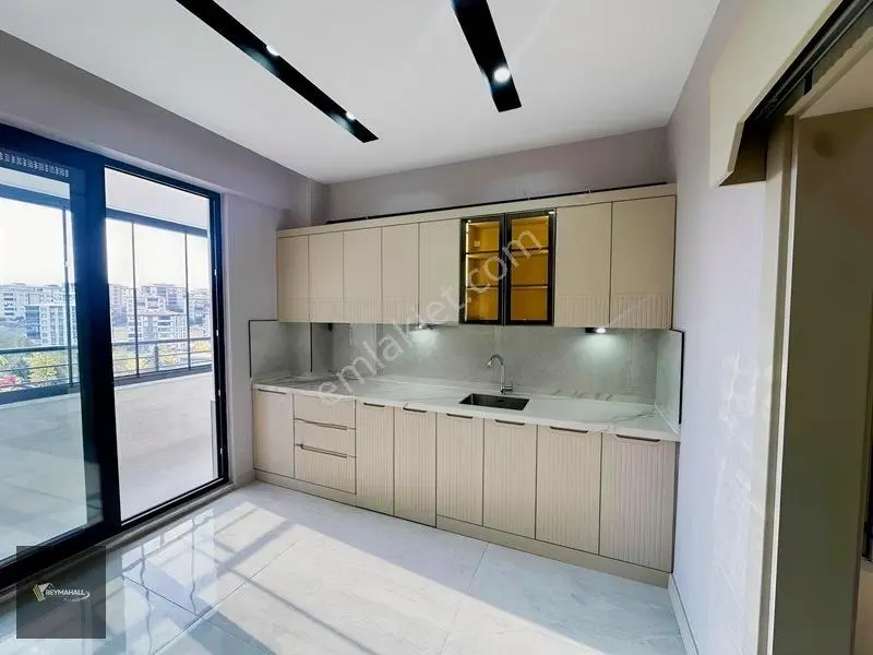 Beymahall Gyo Beykent Ana Cadde Üzeri Ultra Lüx 2,5+1 Daire