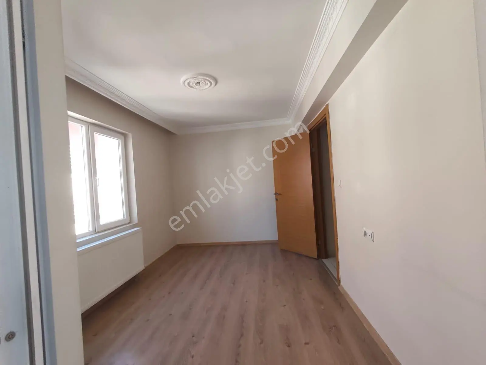 Yılmaz Gayrımenkulden 8 Yıllık 3+1 Ön Cephe 1 Kat Ful Yapılı Masrafsız — fotoğraf 4