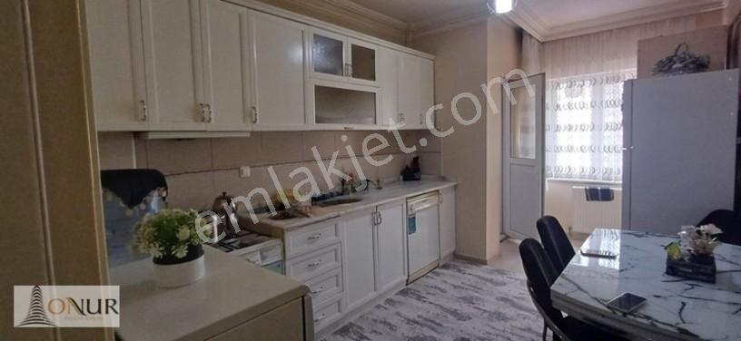Onur Emlak Jandarma Karşısı Fetih Cad. Yakını 3+1 Ara Kat Daire
