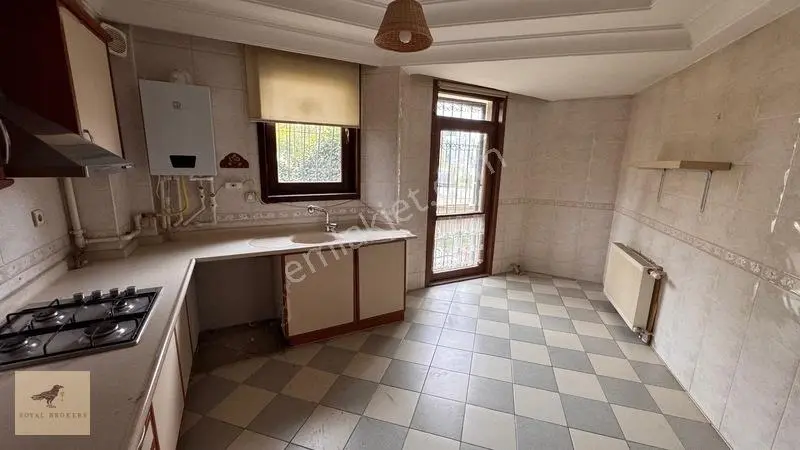 Satılık, Hilal, Kendine Ait Bahçe Kullanımlı, 3+1,boş, Asansörlü — fotoğraf 15