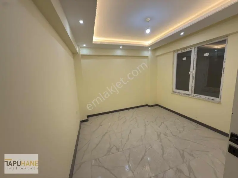 Tapuhane'den Cadde Üstü Satılık 2+1 Daire — fotoğraf 4