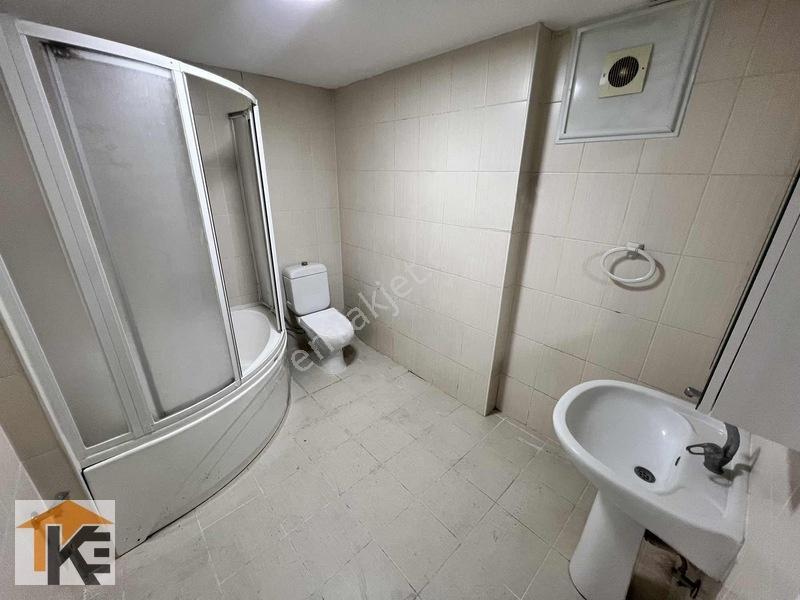 Karadeniz Emlak'tan Anayolun Üzerinde Satılık Geniş 2+1 Daire — fotoğraf 14