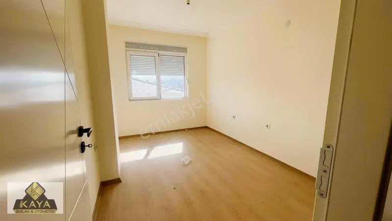 Döşemealtı Tam Merkezde Cadde Üstü Doğa Manzaralı 2+1 — fotoğraf 7