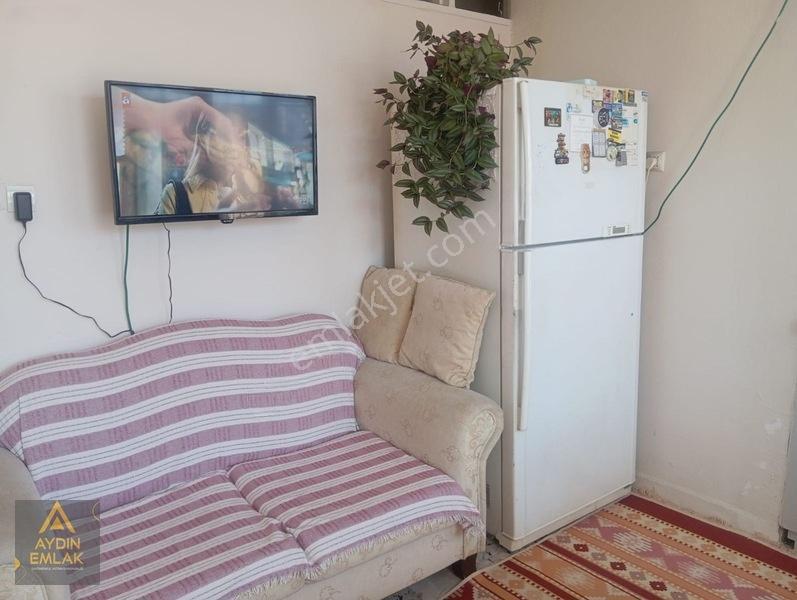 Aydın'dan İstiklal Caddesinde 2+1 Fırsat Satılık Daire — fotoğraf 2