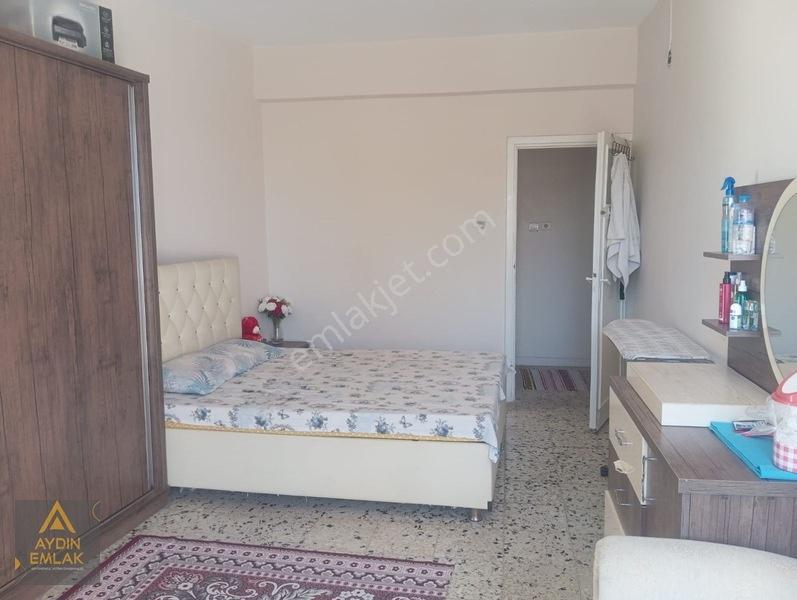Aydın'dan İstiklal Caddesinde 2+1 Fırsat Satılık Daire — fotoğraf 3