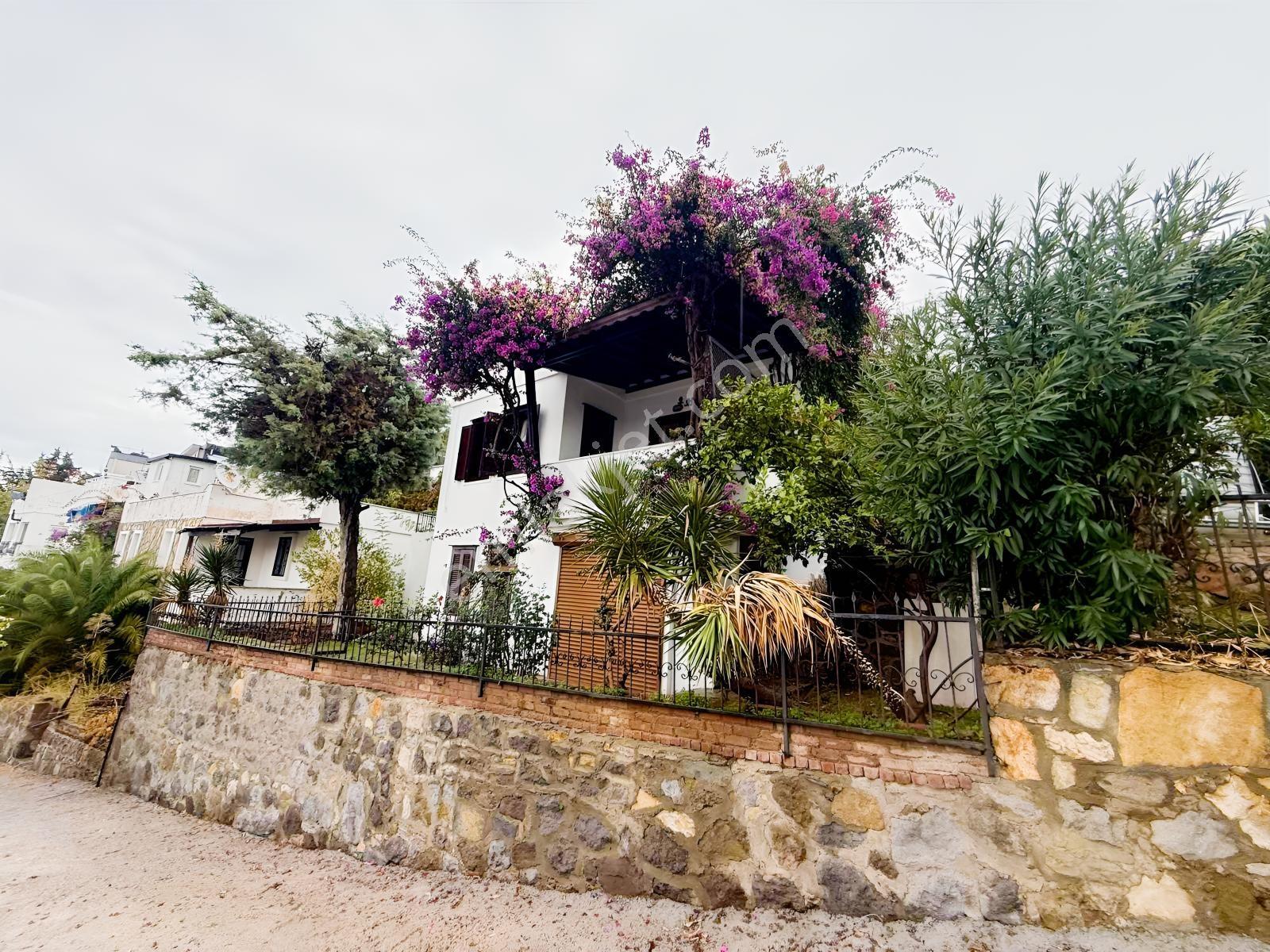 Yalıkavak Sandima Evleri 250 M2 Bahçe, Manzaralı ,Müstakil