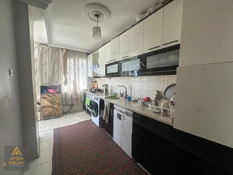 Aydın'Dan Merkezi Konumda 3+1 Asansörlü Fırsat Satılık Daire