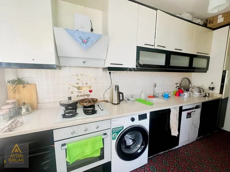Aydın'dan Merkezi Konumda 3+1 Asansörlü Fırsat Satılık Daire — fotoğraf 3