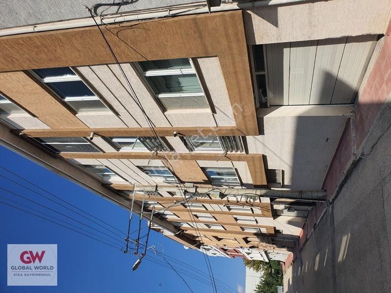 Carfursa Alışveriş Merkezinin Karşısında Çok Uygun Fiyata