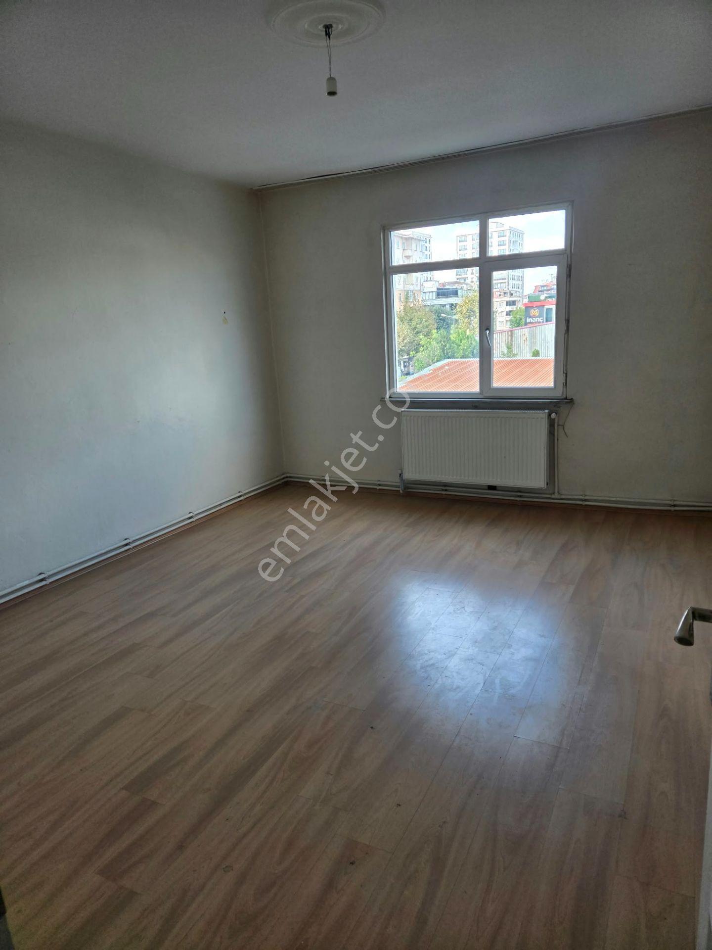Zeynebiye Caddesinde 3+1 Kelepir Daire 150m2 — fotoğraf 7