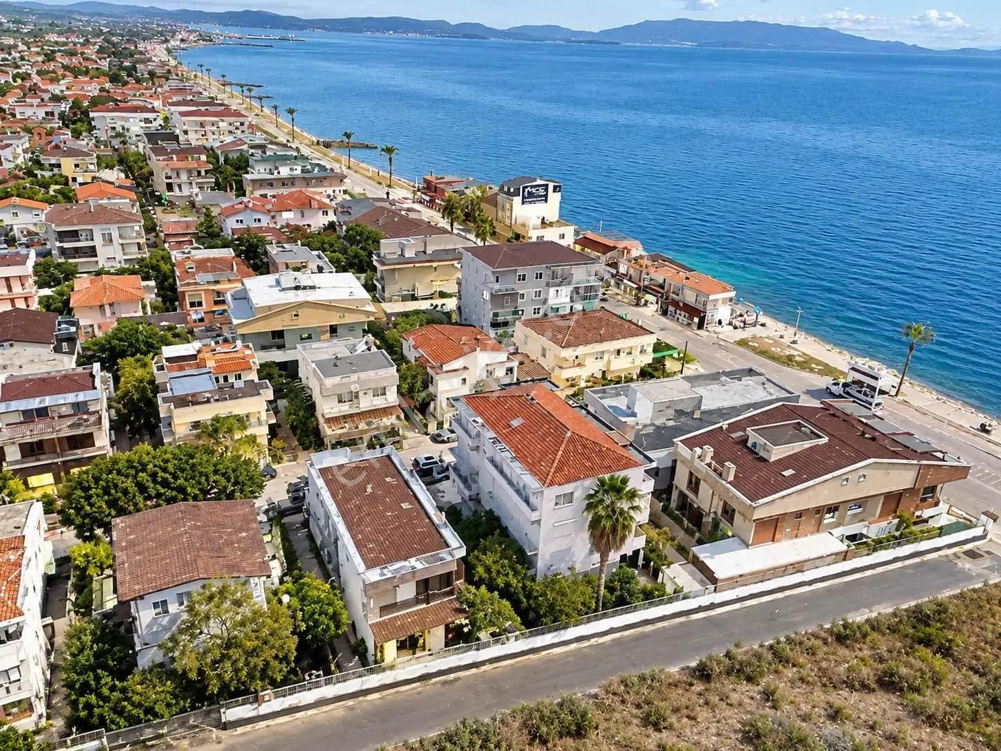 İzmir Güzelbahçede Denize 50 Metre Mesafede Villa Ve Arsa — fotoğraf 6