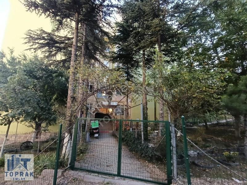 Toprak Emlaktan Çankaya Mah. Göçmen Evlerinde Satılık 2+1 Daire. — fotoğraf 14