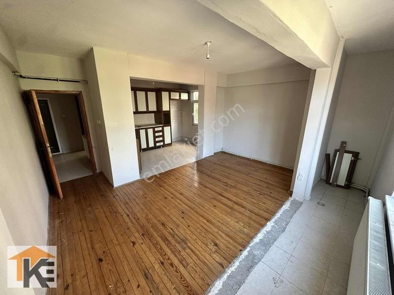 Karadeniz Emlak'tan Kadifekale De 3+1 Satılık Daire — fotoğraf 7