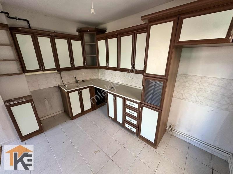 Karadeniz Emlak'tan Kadifekale De 3+1 Satılık Daire — fotoğraf 9
