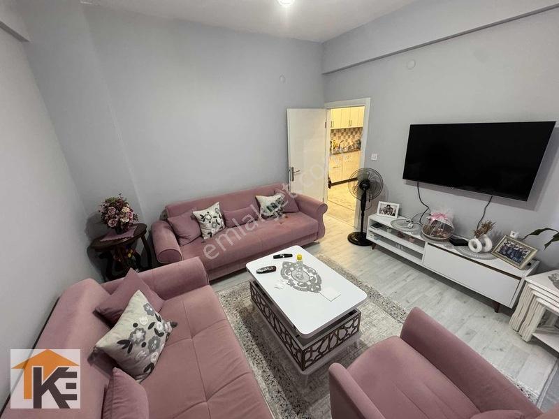 Karadeniz Emlaktan Merkezi Konumda Satılık Masrafsız 2+0 Daire — fotoğraf 2