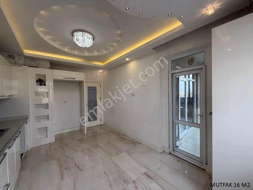 Repa Gayrimenkul Songül Gözcü'den Ana Cadde Üzerinde Satılık 3+1 — fotoğraf 5