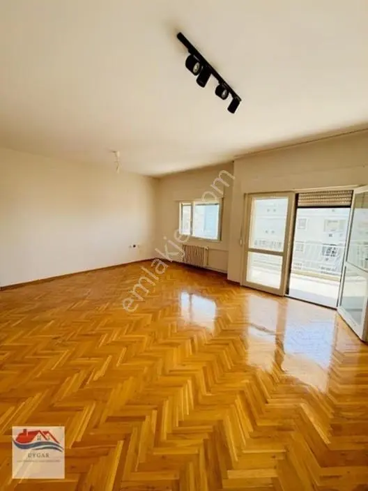 Karşıyaka Yalı Mah.başkent Acil Arkası Sitede Satılık 3+1 Daire — fotoğraf 3