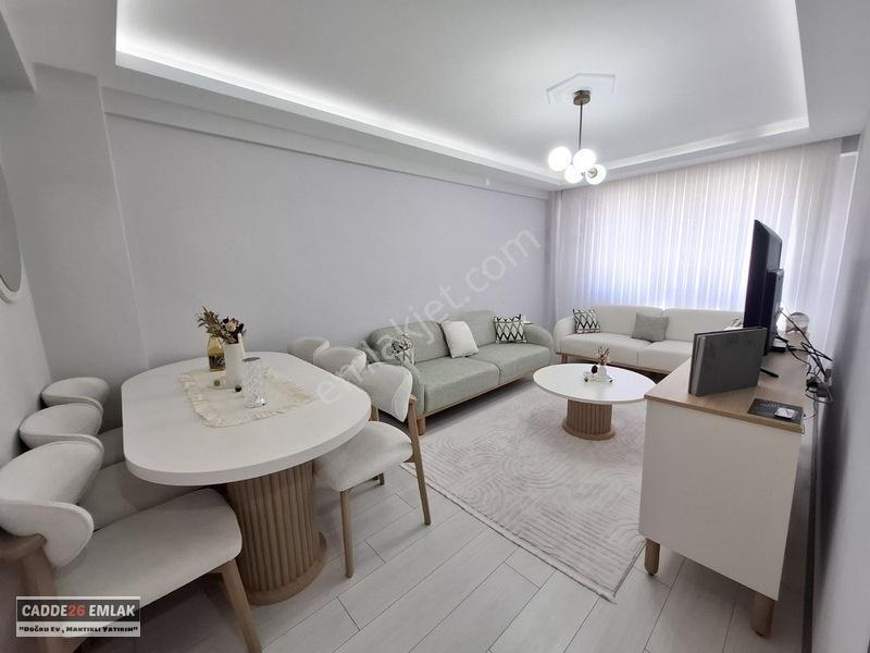 Cadde26 Dan Esenli Caddesinin Dibinde Satılık 2+1 Daire — fotoğraf 4