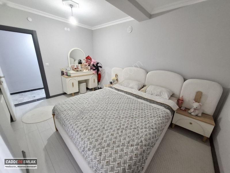 Cadde26 Dan Esenli Caddesinin Dibinde Satılık 2+1 Daire — fotoğraf 17