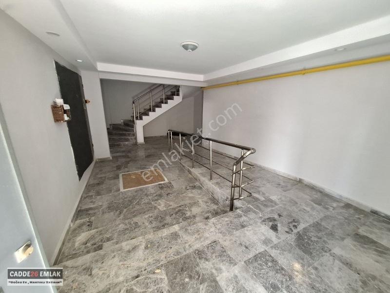 Cadde26 Dan Esenli Caddesinin Dibinde Satılık 2+1 Daire — fotoğraf 26