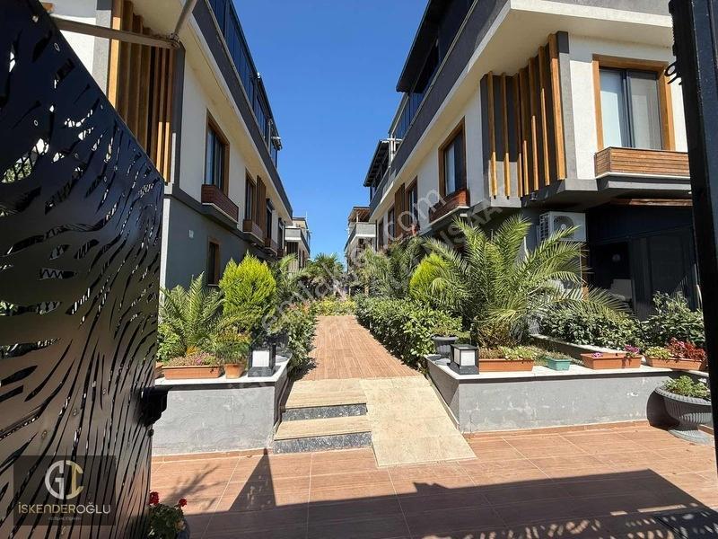 Denize 3 Dk | Havuzlu | Müstakil Bahçeli | Eşyalı Lüks Villa — fotoğraf 2