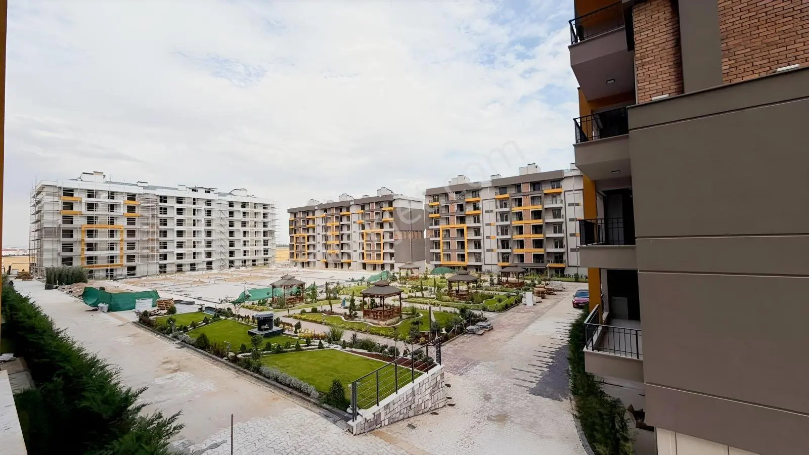 Yasin Cantez Ve Emlakça'dan Port Maslakta 2+1 Satılık Daire — fotoğraf 4