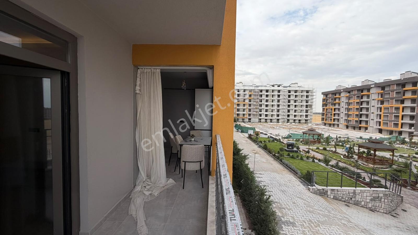 Yasin Cantez Ve Emlakça'dan Port Maslakta 2+1 Satılık Daire — fotoğraf 6