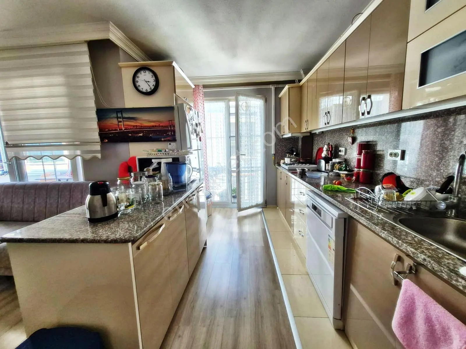 Aktif'ten Akçay'da Satılık Harika Konumlu Masrafsız 2+1 Ferah Daire — fotoğraf 5
