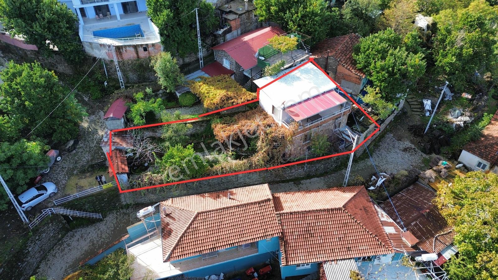 İzmir Tire Sb Emlak'tan Cambazlı'da Eşyalı Satılık Dubleks Ev — fotoğraf 16