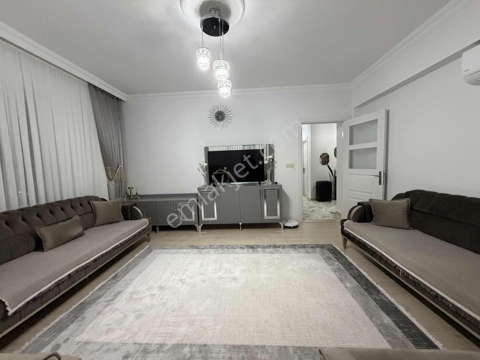 Akkent Kongre Merkezi Civarında Ara Kat 2+1 Satılık Daire — fotoğraf 2