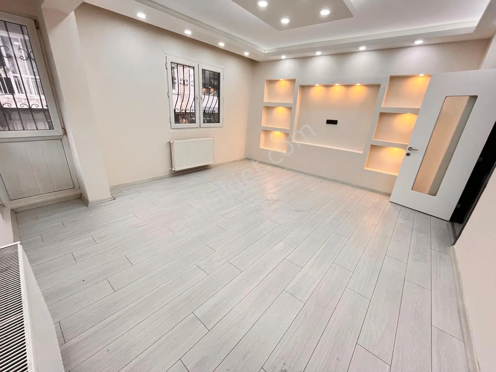 Üçyol Meydan Metro Yakını Lüks Dekorlu 3+1 115m2 Arakat Daire — fotoğraf 3