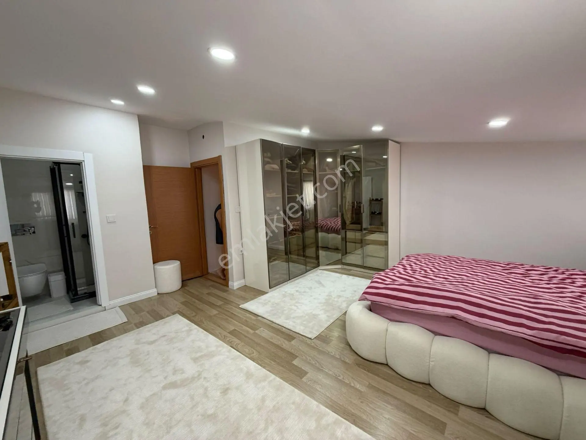 Mertcan'dan Metroya 5dk İki Ailelik Geniş Lüks 5+2 Dubleks Daire — fotoğraf 13